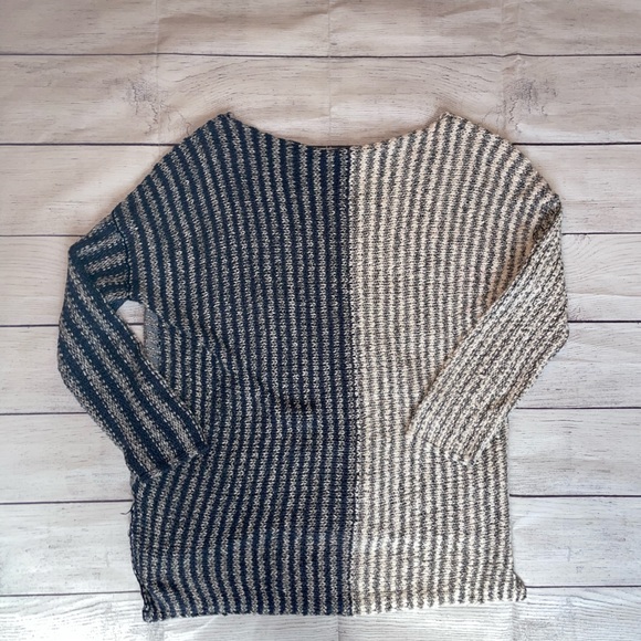 Women's Free People Sweater - Picture 4 of 5